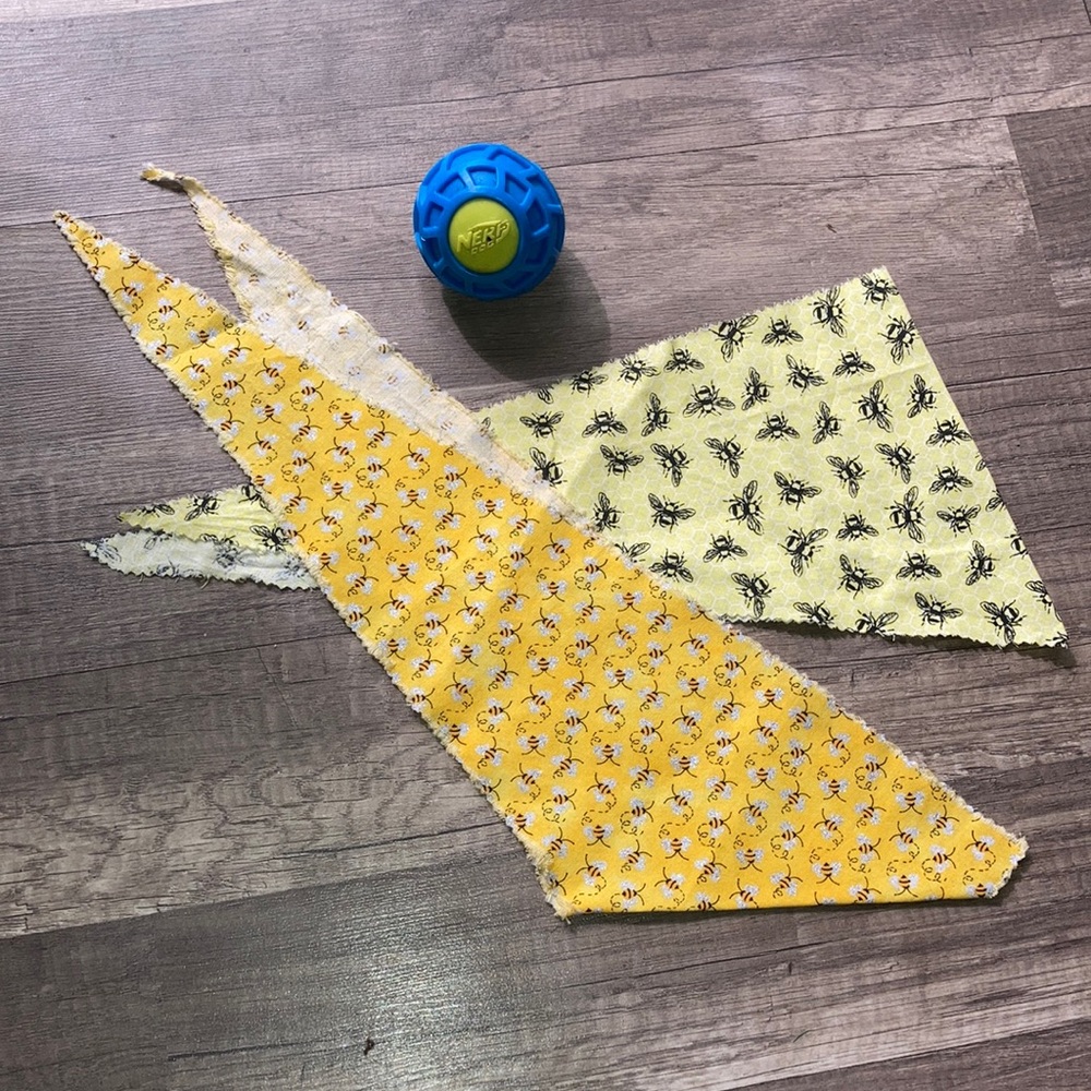 NEW Bubble Bee Dog Bandana/Scarf bundle